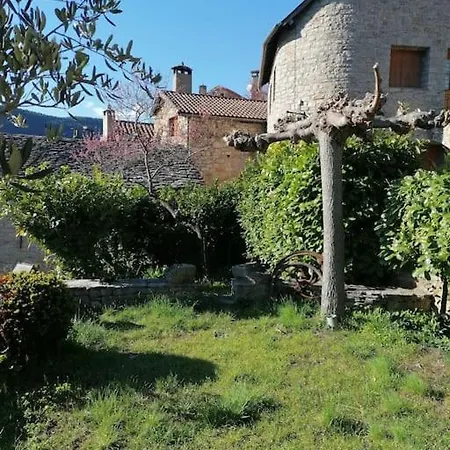 Gite La Cardabelle * Mostuéjouls